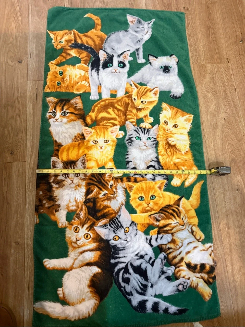 Vintage Hilasal Green Cat Print Towel - Cute Kittens Design